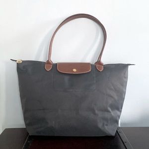 Authentic Longchamp Le Piliage large handbag in Charcoal